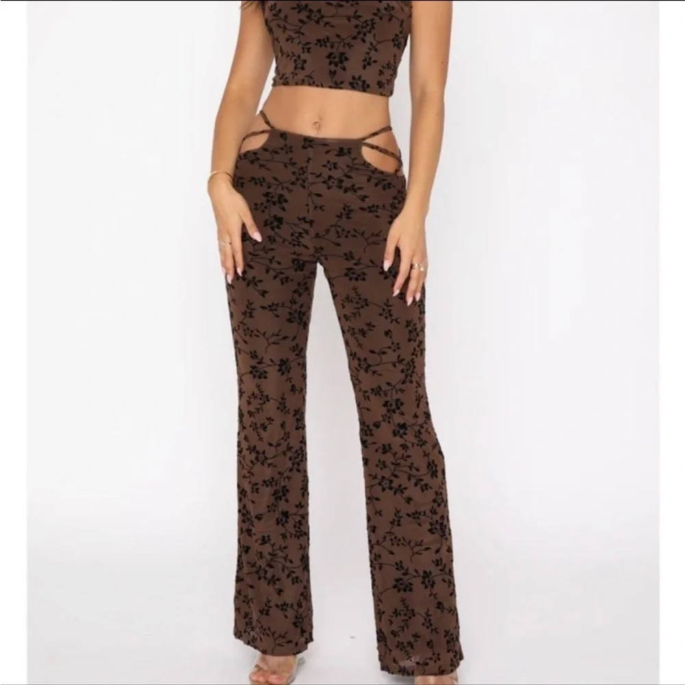 White Fox Boutique Brown Floral Boot Cut Pants - Picture 1 of 4